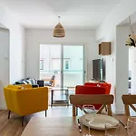 Lägenhet Stylish 2br With Rooftop Pool In Mackenzie *