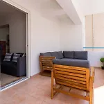 Stylish 2br With Rooftop Pool In Mackenzie * Larnaca